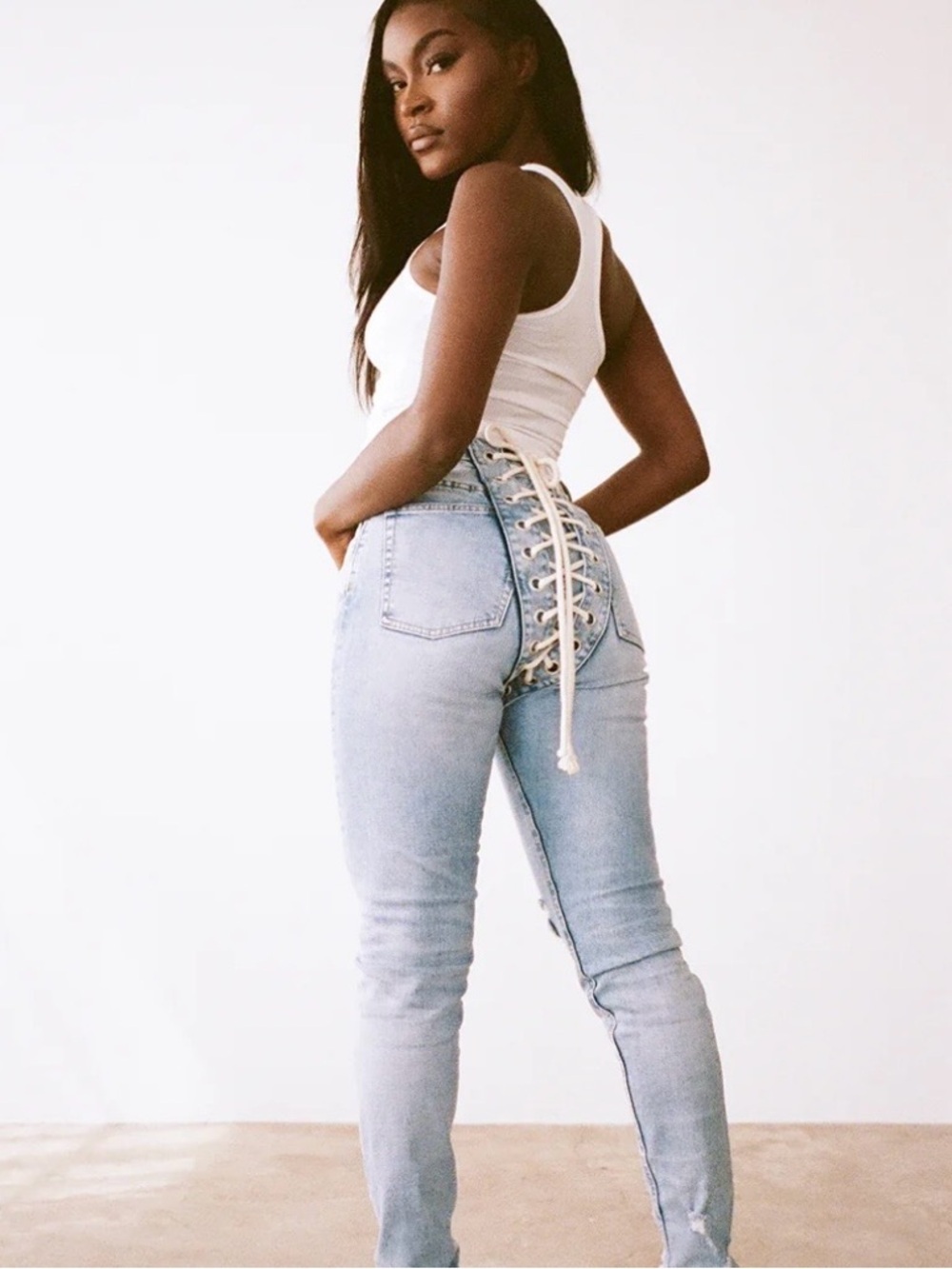 samaria leah jeans lace up back size 33x33 EUC